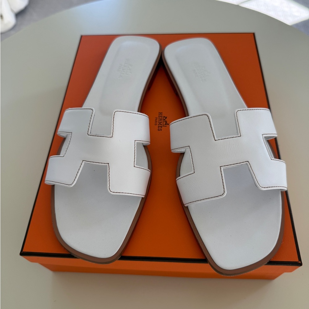 Hermes White Leather Sandals